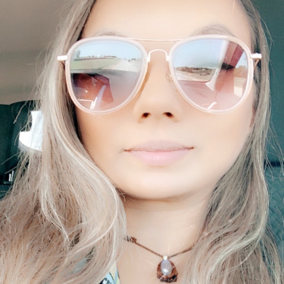 Meet your Posher, Jasmine - Picture 1 of 1